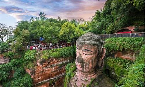 峨眉山和乐山大佛哪个值得去玩吗_峨眉山和乐山大佛哪个值得去玩吗现在