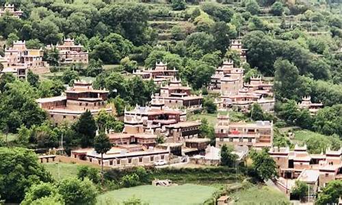 丹巴甲居藏寨风景区_丹巴甲居藏寨风景区海拔